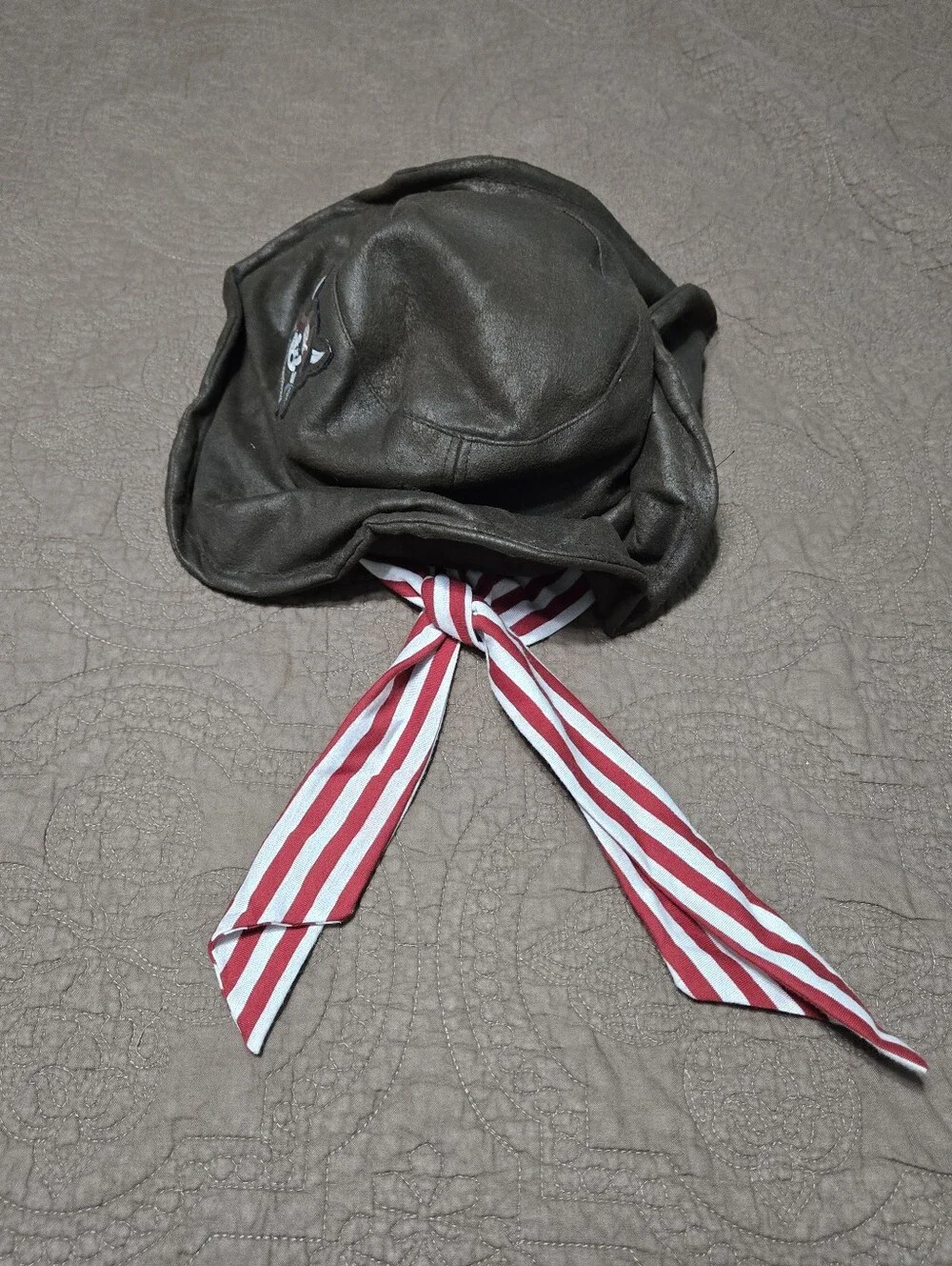 NEW Disney Pirates of the Caribbean hat, captain mickey, costume hat, Youth OS